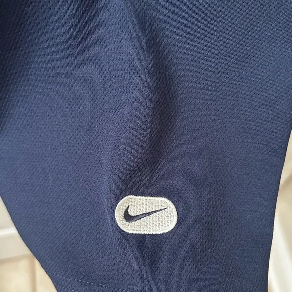 Vintage 💎 Y2K Nike t-shirt - Picture 4 of 5